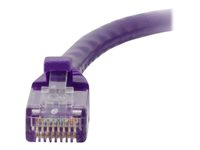 C2G Cat5e Booted Unshielded (UTP) Network Patch Cable - Koblingskabel - RJ-45 (hann) til RJ-45 (hann) - 1 m - UTP - CAT 5e - formstøpt, uten hindringer, flertrådet - purpur 83659