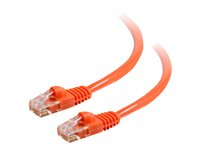 C2G Cat5e Booted Unshielded (UTP) Network Patch Cable - Koblingskabel - RJ-45 (hann) til RJ-45 (hann) - 7 m - UTP - CAT 5e - formstøpt, uten hindringer, flertrådet - oransje 83608