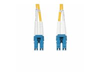 StarTech.com 30m (98.4ft) LC to LC (UPC) OS2 Single Mode Duplex Fiber Optic Cable, 9/125µm, Laser Optimized, 10G, Bend Insensitive, Low Insertion Loss - LSZH Fiber Patch Cord (SMDOS2LCLC30M) - Koblingskabel - LC/UPC-enkeltmodus (hann) til LC/UPC-enkeltmodus (hann) - 30 m - 2 mm - fiberoptisk - dupleks - 9 / 125 micron - OS1/OS2 - halogenfri, passiv - gul SMDOS2LCLC30M