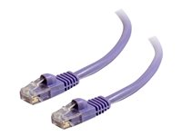 C2G Cat5e Booted Unshielded (UTP) Network Patch Cable - Koblingskabel - RJ-45 (hann) til RJ-45 (hann) - 7 m - UTP - CAT 5e - formstøpt, uten hindringer, flertrådet - purpur 83664