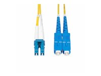 StarTech.com 1m (3ft) LC to SC (UPC) OS2 Single Mode Duplex Fiber Optic Cable, 9/125µm, Laser Optimized, 10G, Bend Insensitive, Low Insertion Loss - LSZH Fiber Patch Cord (SMLCSC-OS2-1M) - Koblingskabel - LC/UPC-enkeltmodus (hann) til SC/UPC-enkeltmodus (hann) - 1 m - 2 mm - fiberoptisk - dupleks - 9 / 125 micron - OS1/OS2 - halogenfri, passiv - gul SMLCSC-OS2-1M
